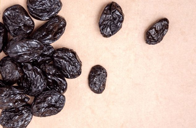 Wholesale Iranian Black Raisins Bulk Supply for Middle Eastern Wholesalers, Distributors & Food Service Providers; Fast Logistics & Complete Export Documentation